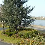 Rive Gauche