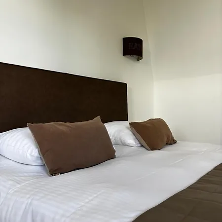 Rive Gauche 2* Saumur