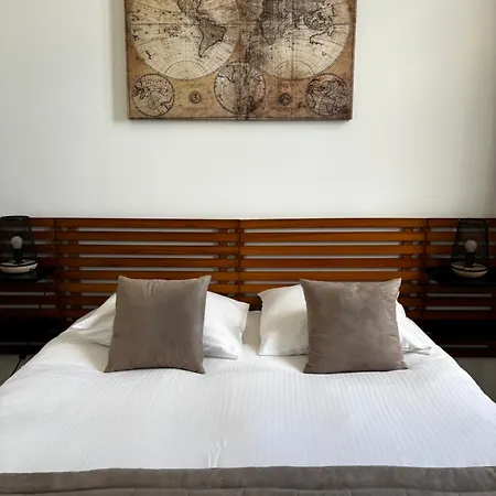 Rive Gauche Otel 2*