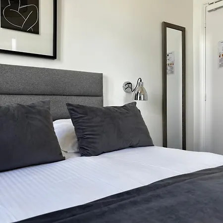 Hotel Rive Gauche 2*