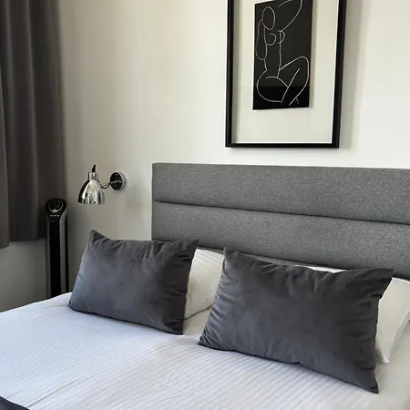 Rive Gauche Hotel