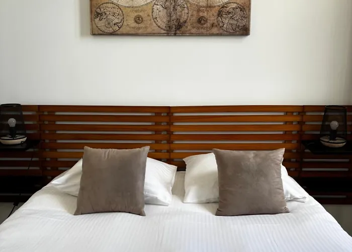 Rive Gauche Hotel 2*