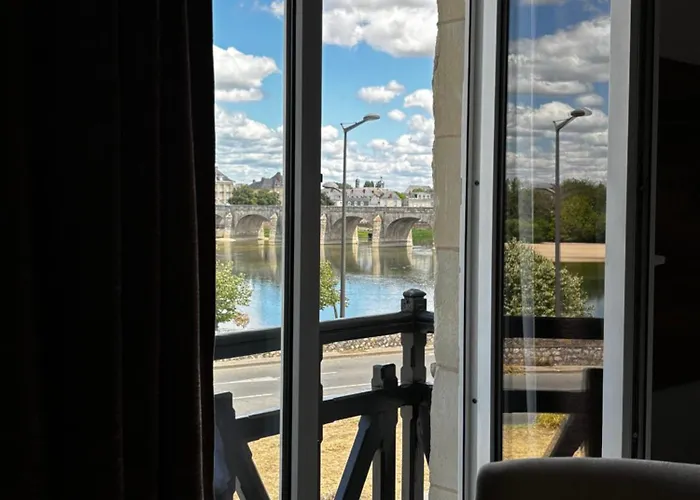 Rive Gauche 2* Saumur