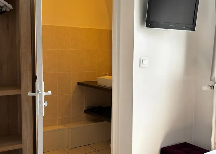 Hotel Rive Gauche 2*