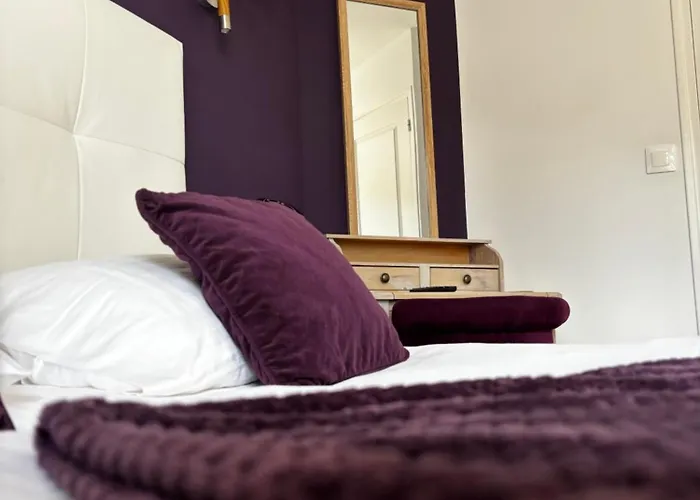 Rive Gauche Hotel 2*